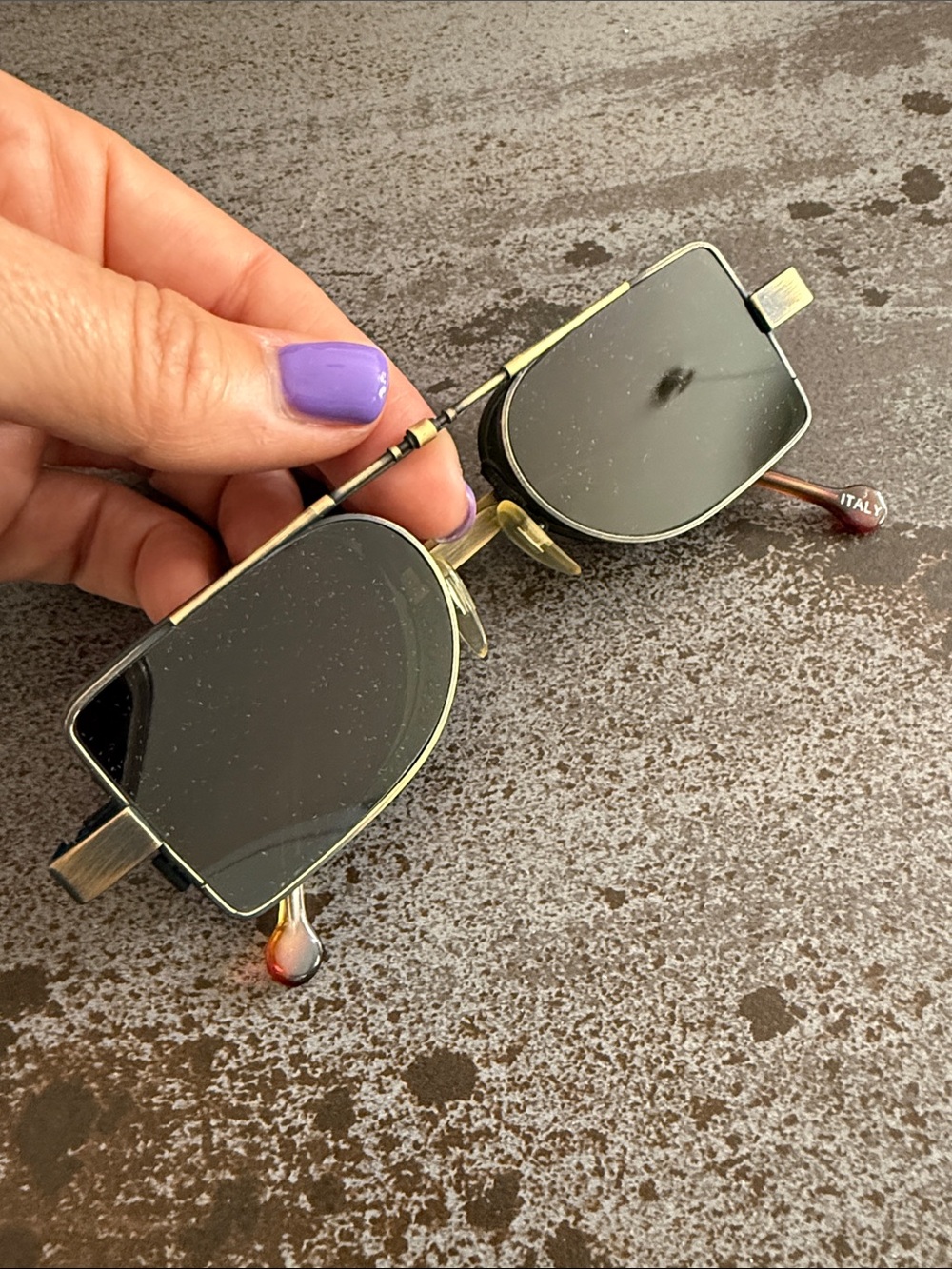 Vintage La eyeworks Fontana Gold Metal Frame Black Lens Sunglasses side shield